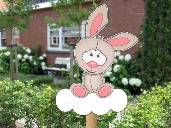 Geboortebord buiten konijntje op wolk