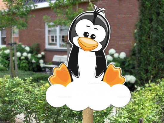 Geboortebord buiten pinguin op wolk